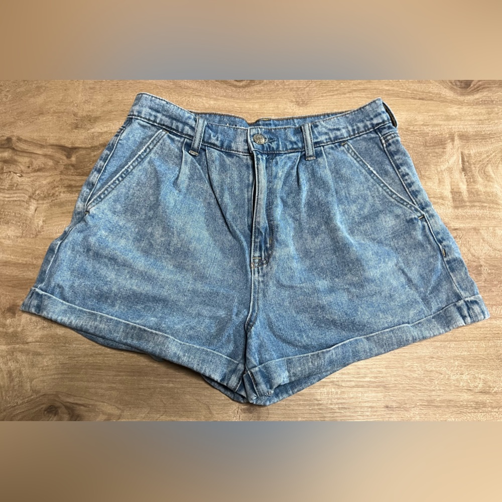 American eagle shorts size 6